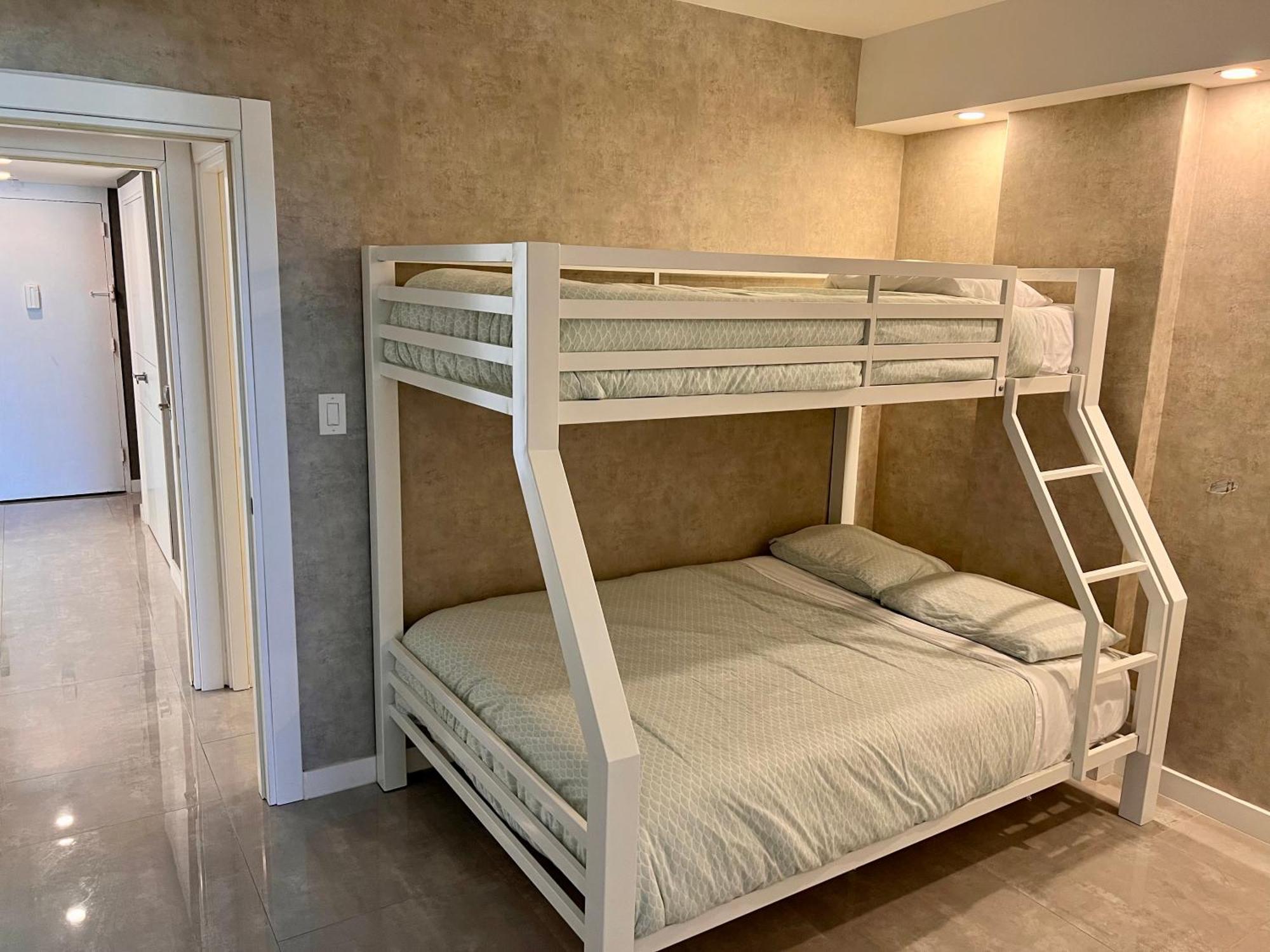 Ocean Reserve Condo By Flatsaway Miami Beach Chambre photo